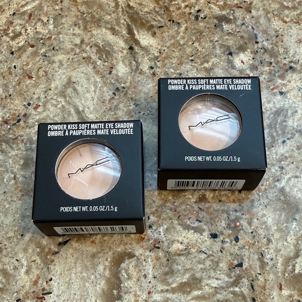 MAC Cosmetics Powder Kiss Soft Matte Eye Shadow - Best of Me